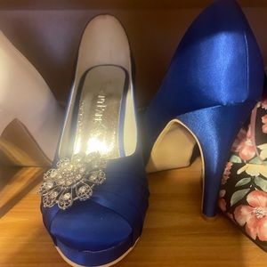 2 pairs of royal blue heels 6.5 women’s like new